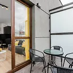 Chill Apartments Warsaw Airport